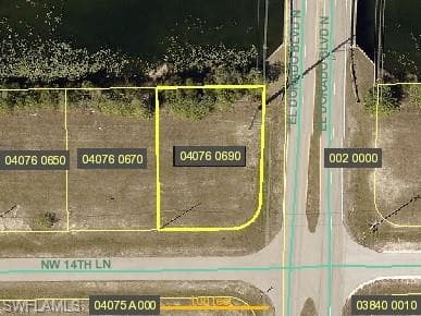 2415 NW 14th LN CAPE CORAL, FL 33993