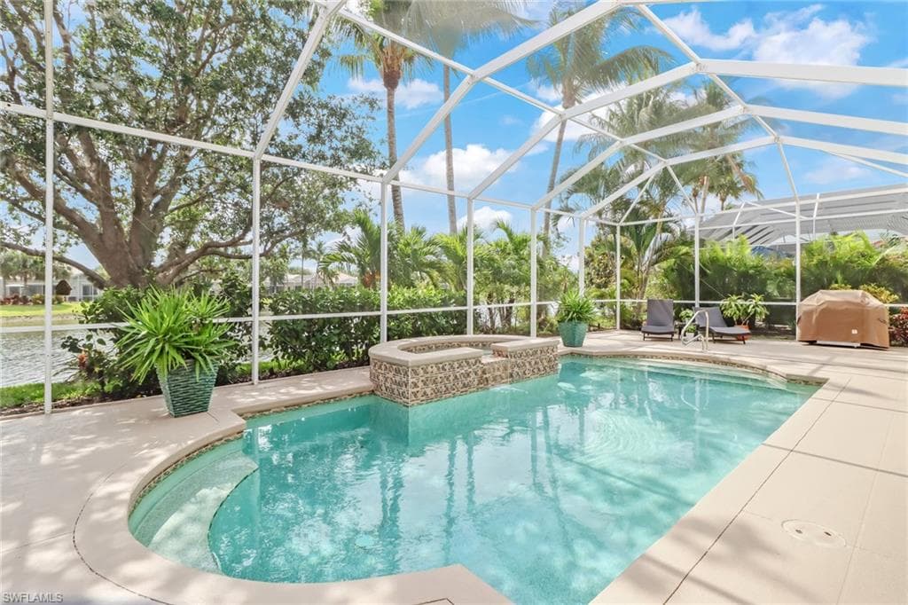 2905 Hatteras WAY NAPLES, FL 34119