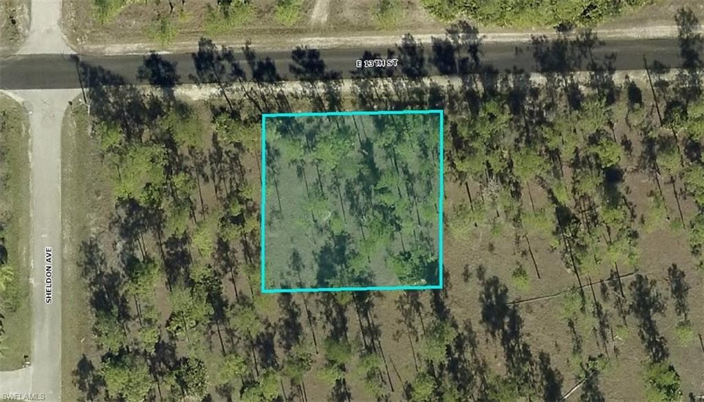 1902 E 13th ST LEHIGH ACRES, FL 33972