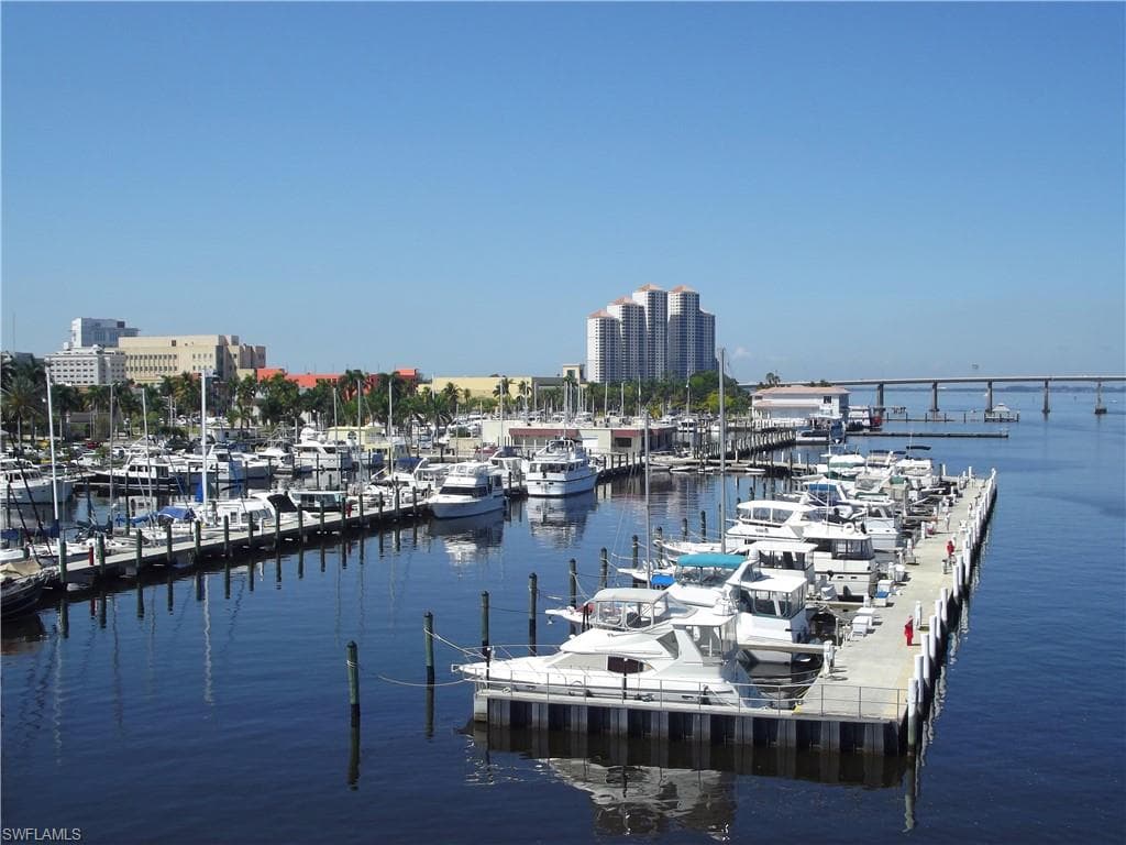 2619 1st ST 2203 W FORT MYERS, FL 33916