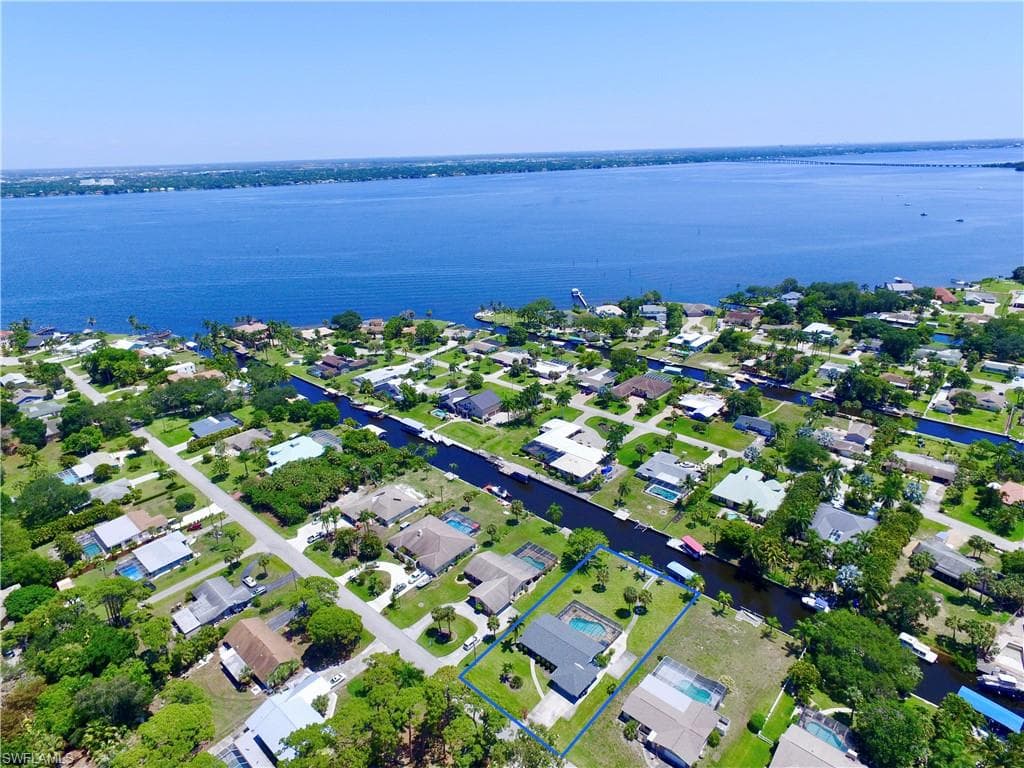 1845 Seafan CIR NORTH FORT MYERS, FL 33903