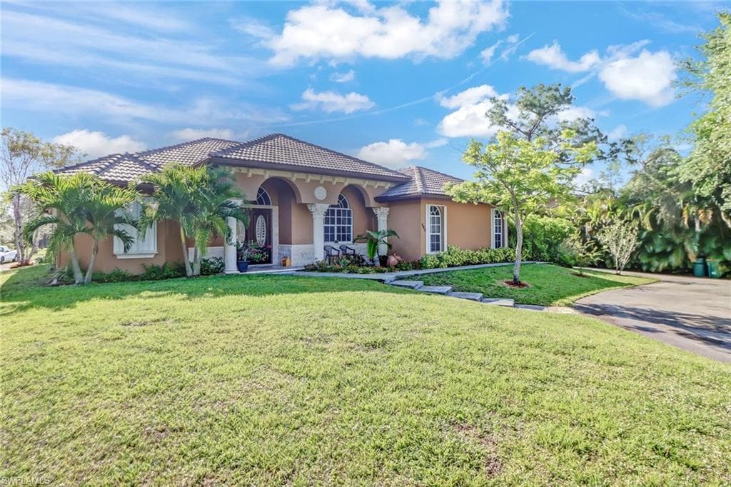 360 15th ST SW NAPLES, FL 34117
