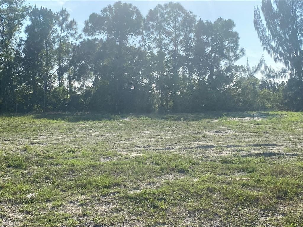 10 NW 13th PL CAPE CORAL, FL 33993