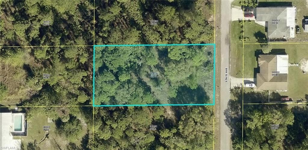 1417 State AVE LEHIGH ACRES, FL 33972