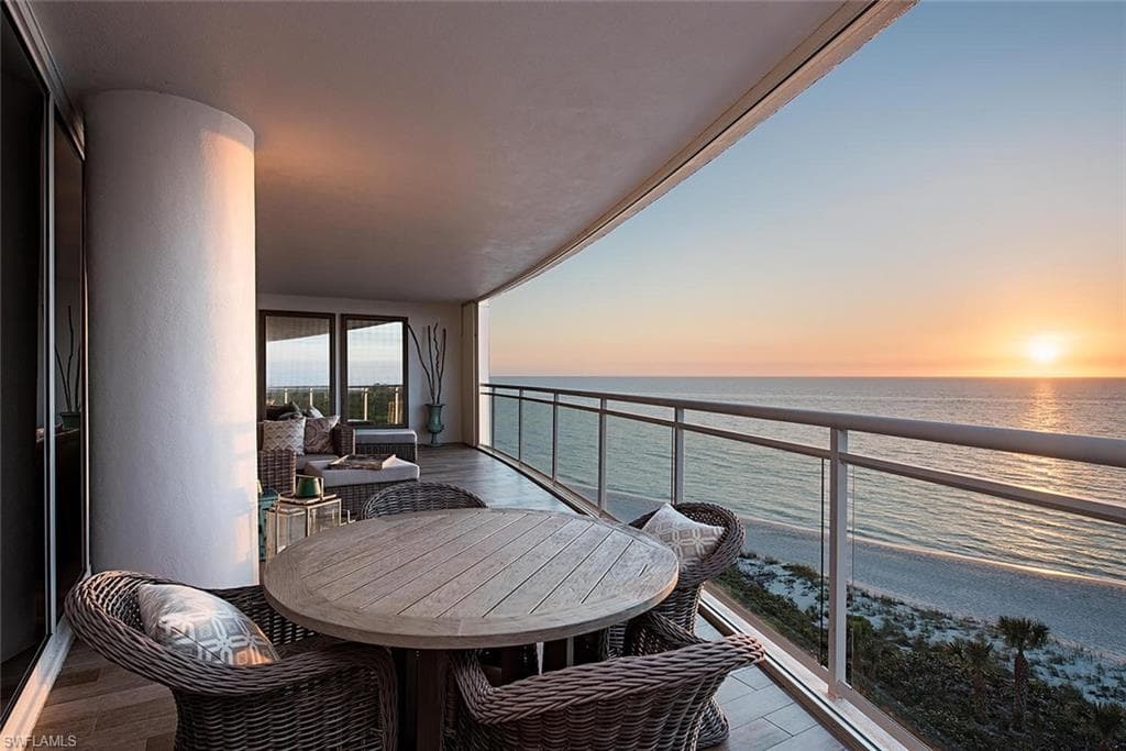 11125 Gulf Shore DR 605 NAPLES, FL 34108