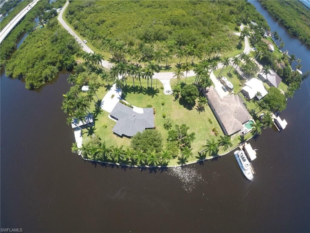 5255 Lake Caloosa DR FORT MYERS, FL 33905