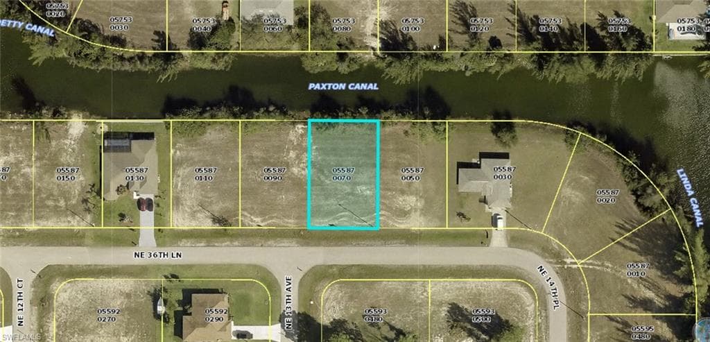 1301 NE 36th LN CAPE CORAL, FL 33909