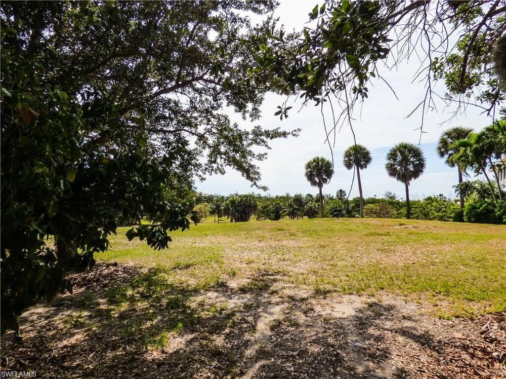 327 Useppa Island USEPPA ISLAND, FL 33924