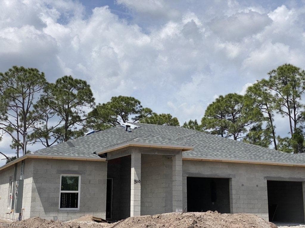113/115 Harry AVE S LEHIGH ACRES, FL 33973