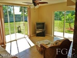 930 SE 26th TER CAPE CORAL, FL 33904