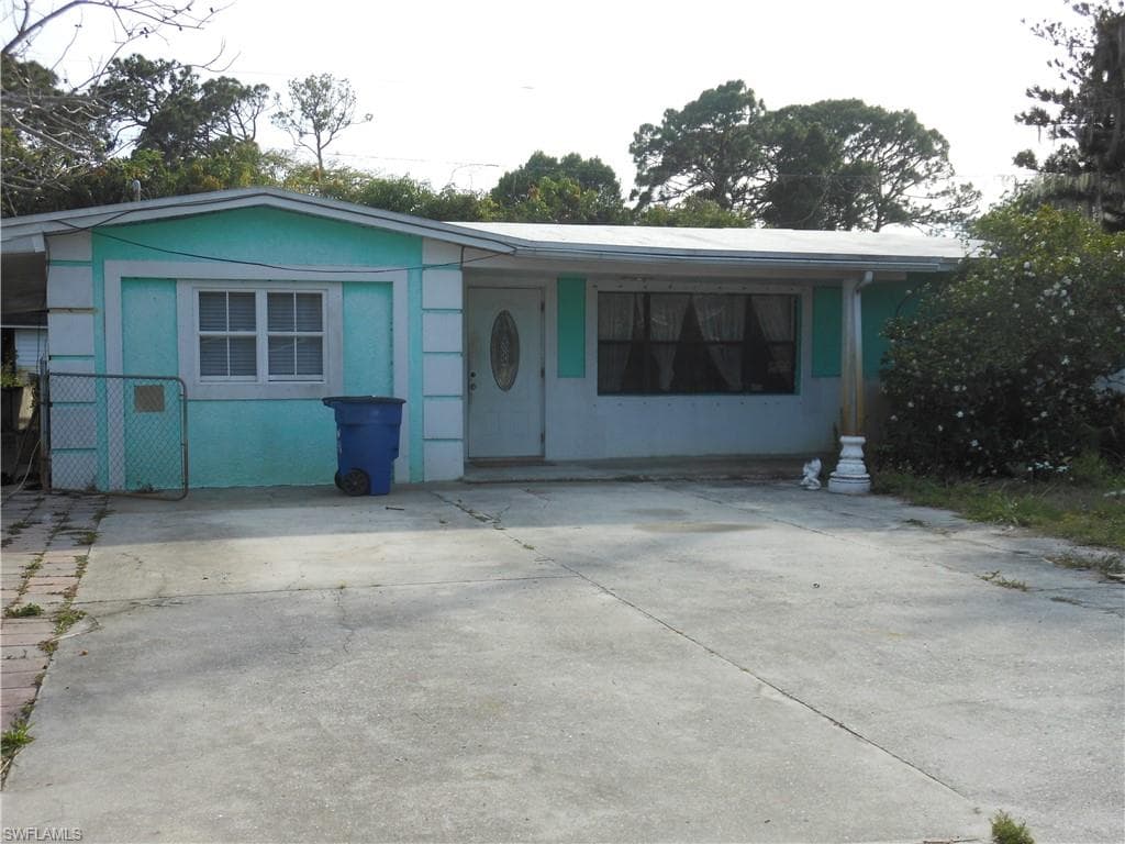 1191 Gramac DR NORTH FORT MYERS, FL 33917
