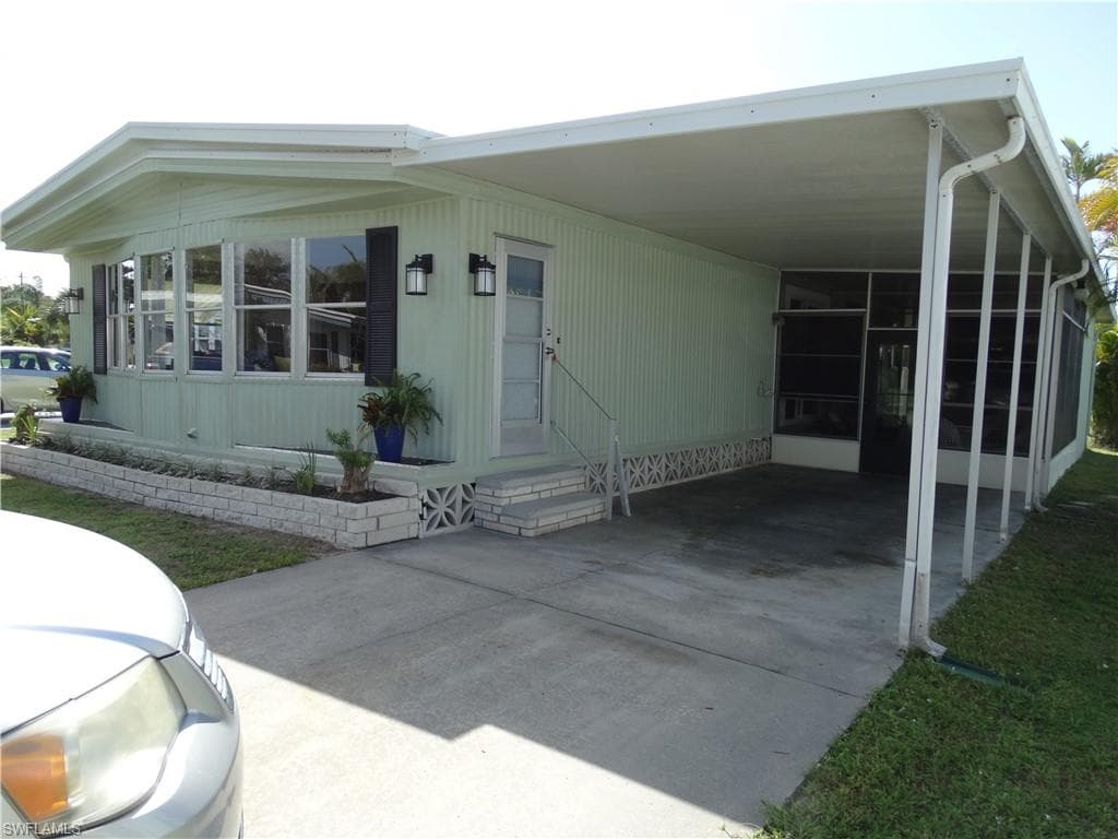 13671 Pintail DR SW FORT MYERS, FL 33908