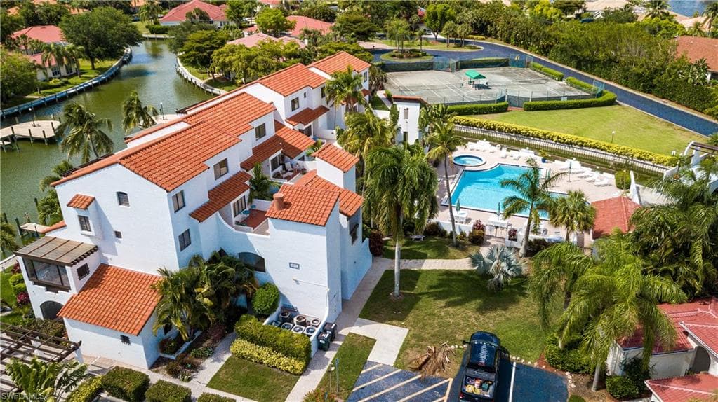 15110 Ports Of Iona DR 204 FORT MYERS, FL 33908