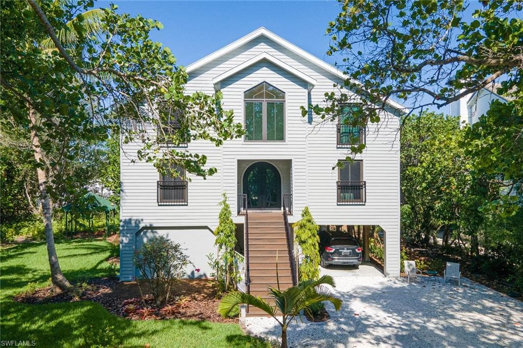 939 Beach RD SANIBEL, FL 33957