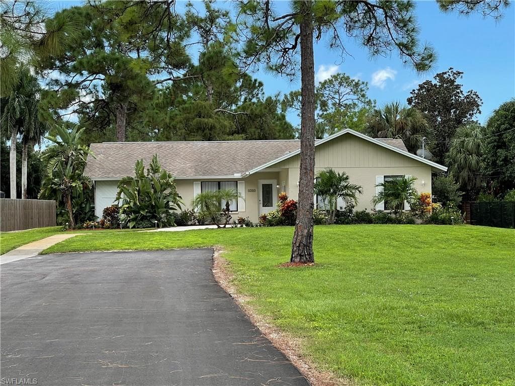 6280 STAR GRASS LN NAPLES, FL 34116
