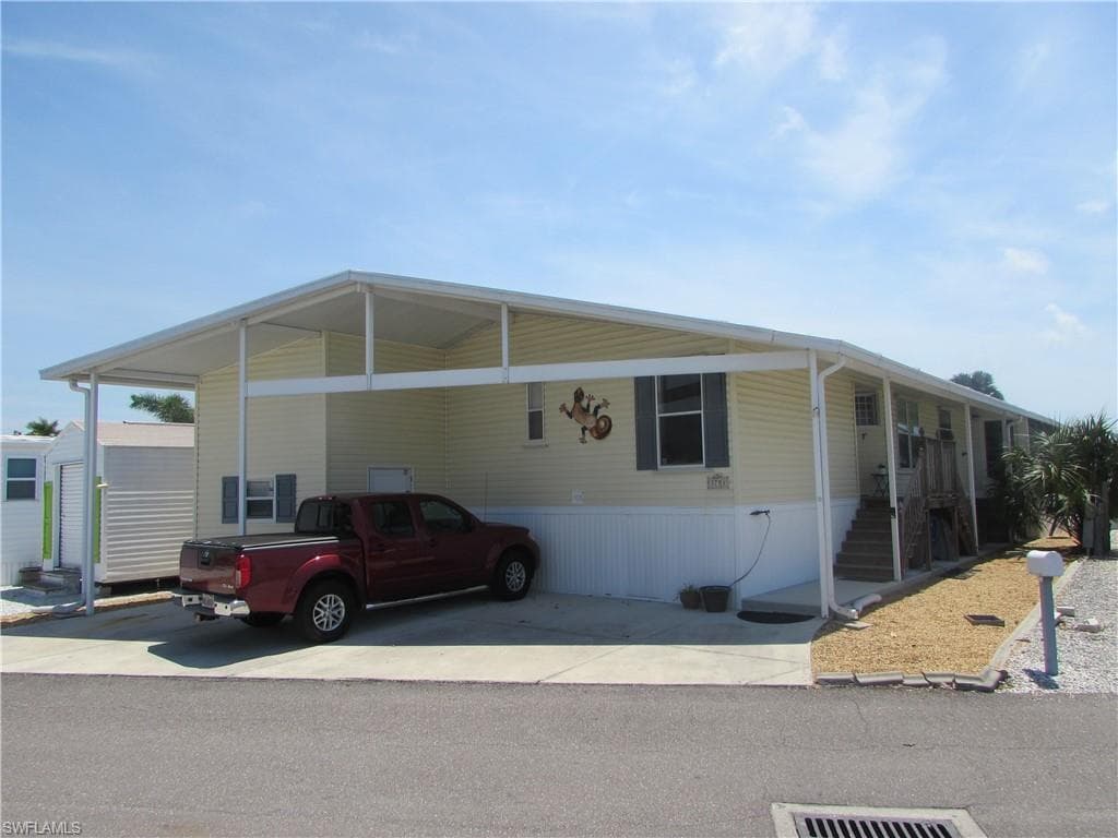 3751 Blueberry LN ST. JAMES CITY, FL 33956