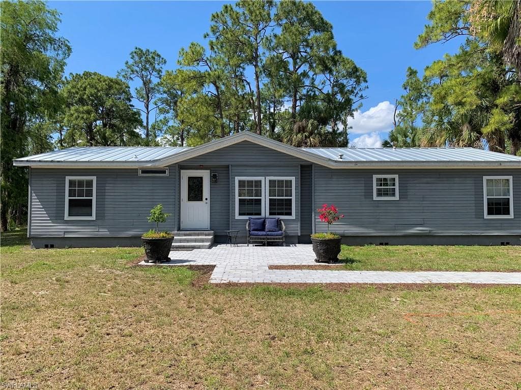 3075 12th AVE NE NAPLES, FL 34120