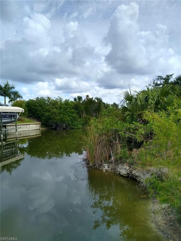 1824 NE 19th AVE CAPE CORAL, FL 33909