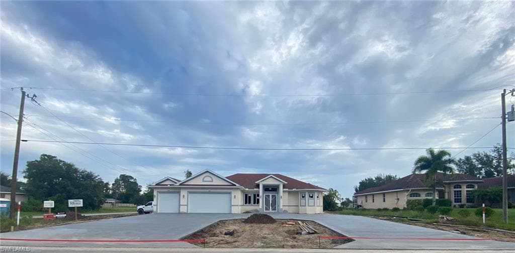 2121 SW 4th ST CAPE CORAL, FL 33991