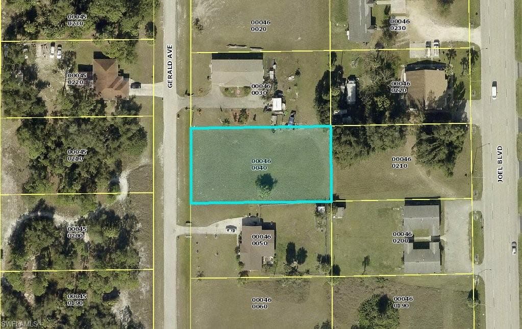 758 Gerald AVE LEHIGH ACRES, FL 33936