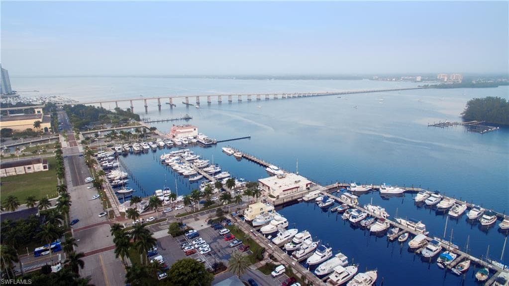 2619 1st ST 2102W FORT MYERS, FL 33916