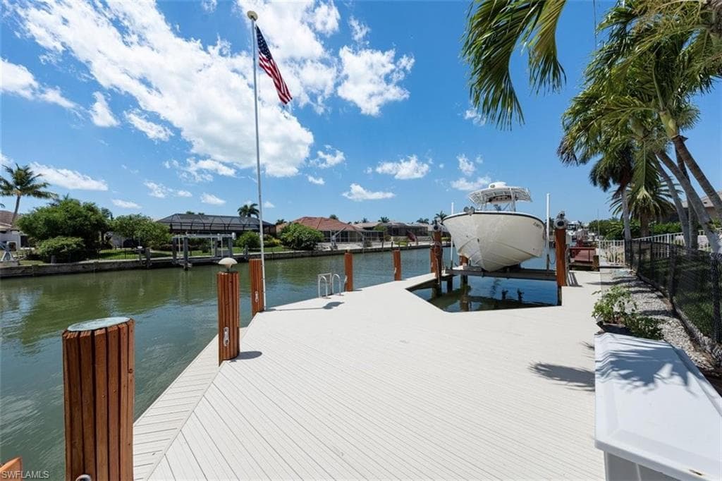 841 Elm CT MARCO ISLAND, FL 34145