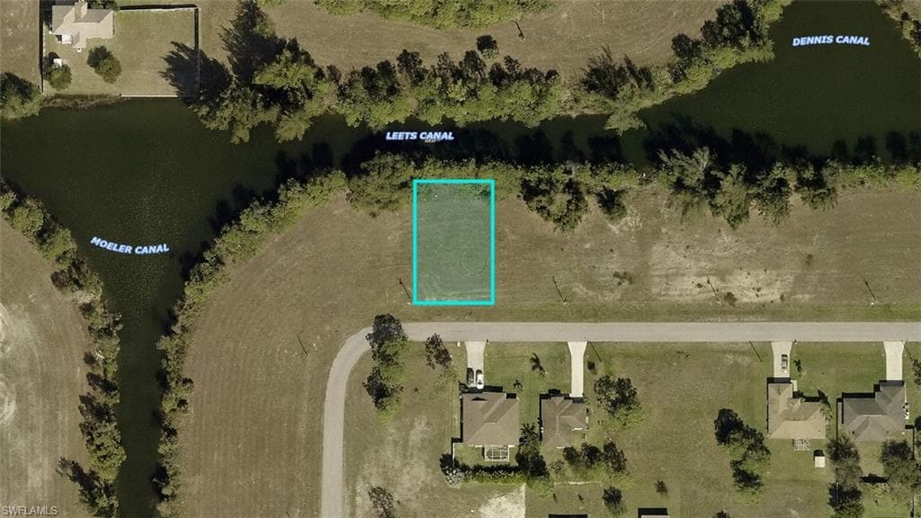 2023 NE 33rd TER CAPE CORAL, FL 33909