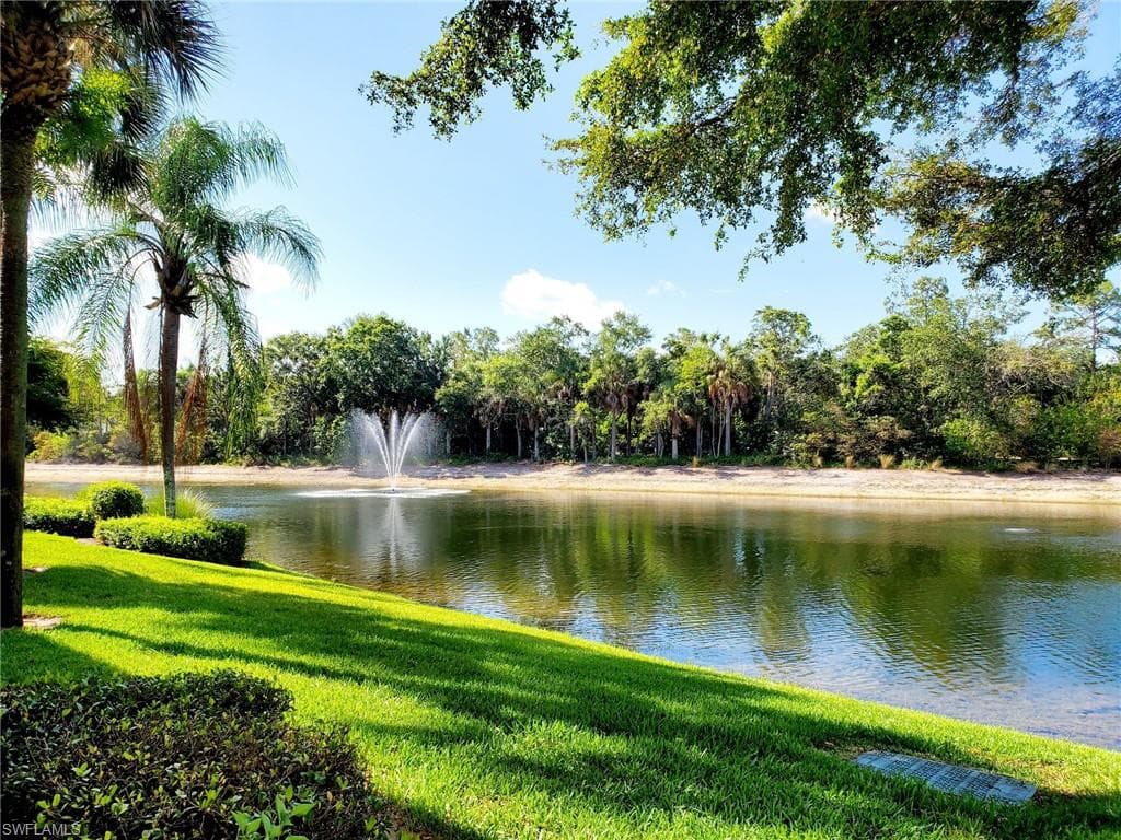 5130 Cobble Creek CT B-204 NAPLES, FL 34110