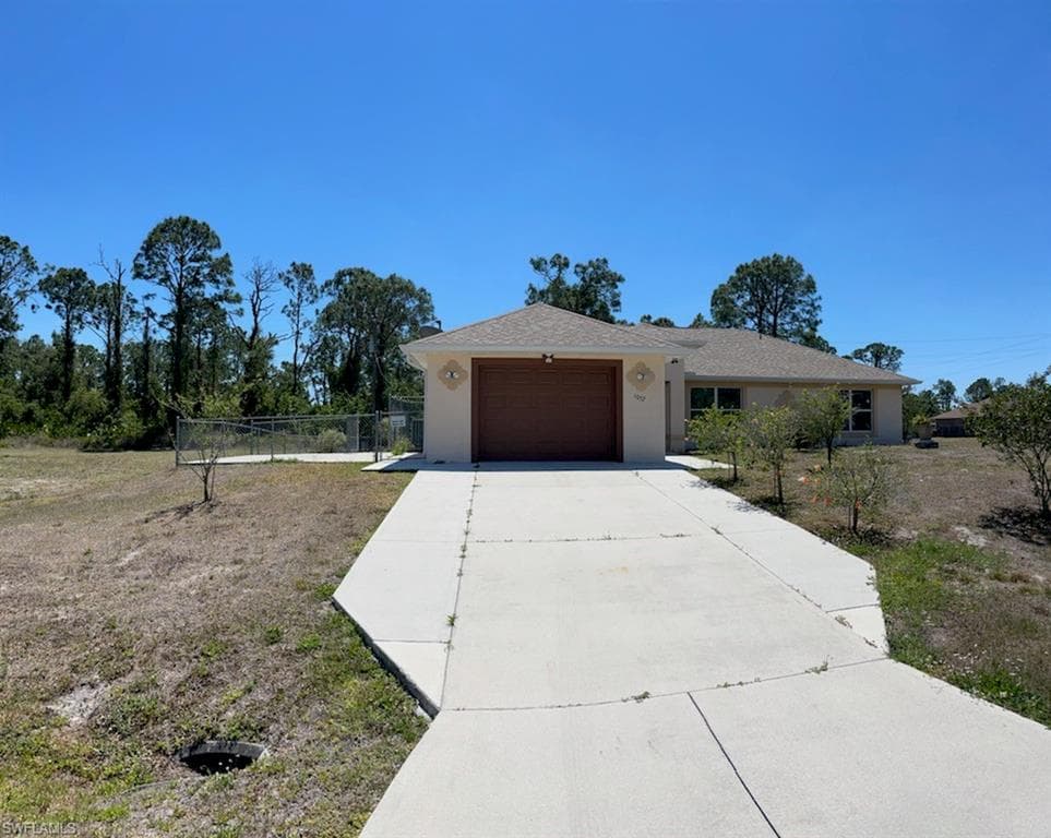 1052 Barcelona ST E LEHIGH ACRES, FL 33974