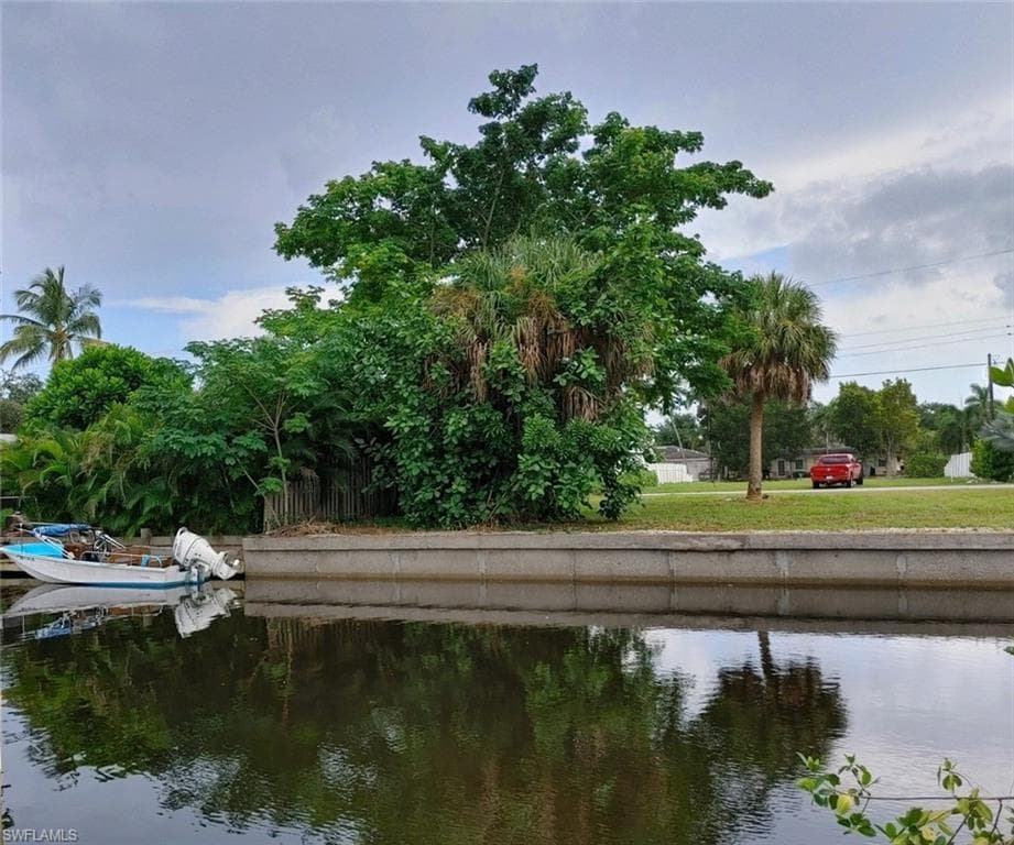 0000 Shoreview DR NAPLES, FL 34112