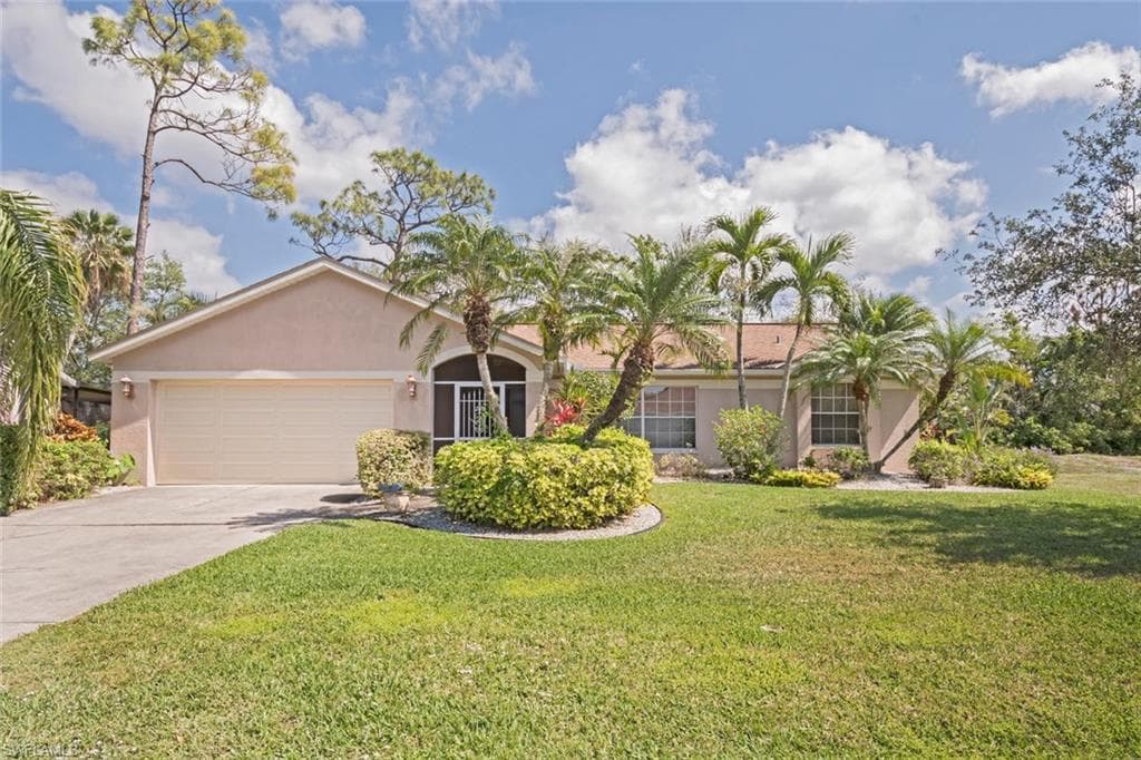 1060 Moon Lake DR NAPLES, FL 34104