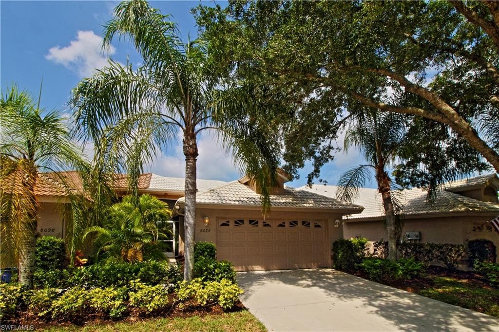 8096 San Vista CIR 18R NAPLES, FL 34109