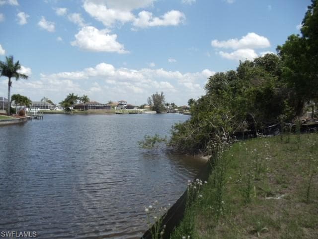 2206 NW 37th PL CAPE CORAL, FL 33993