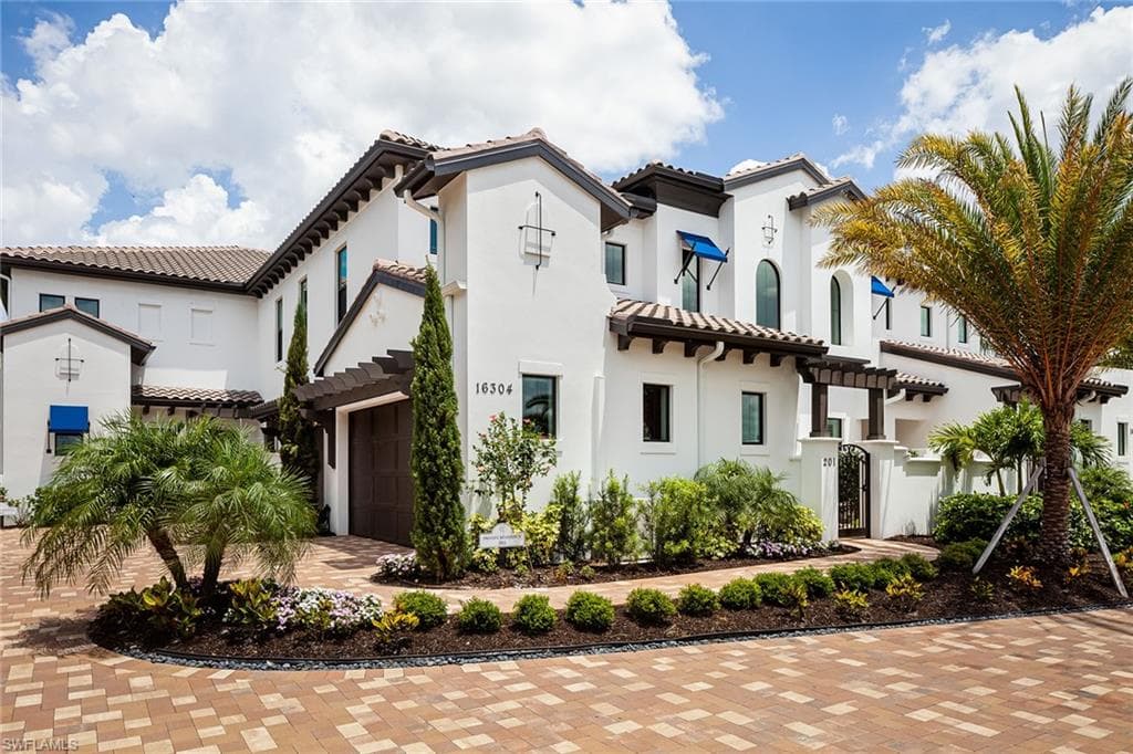 16304 Corsica WAY 201 NAPLES, FL 34110