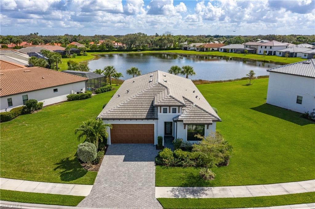 11555 Onyx CIR FORT MYERS, FL 33913