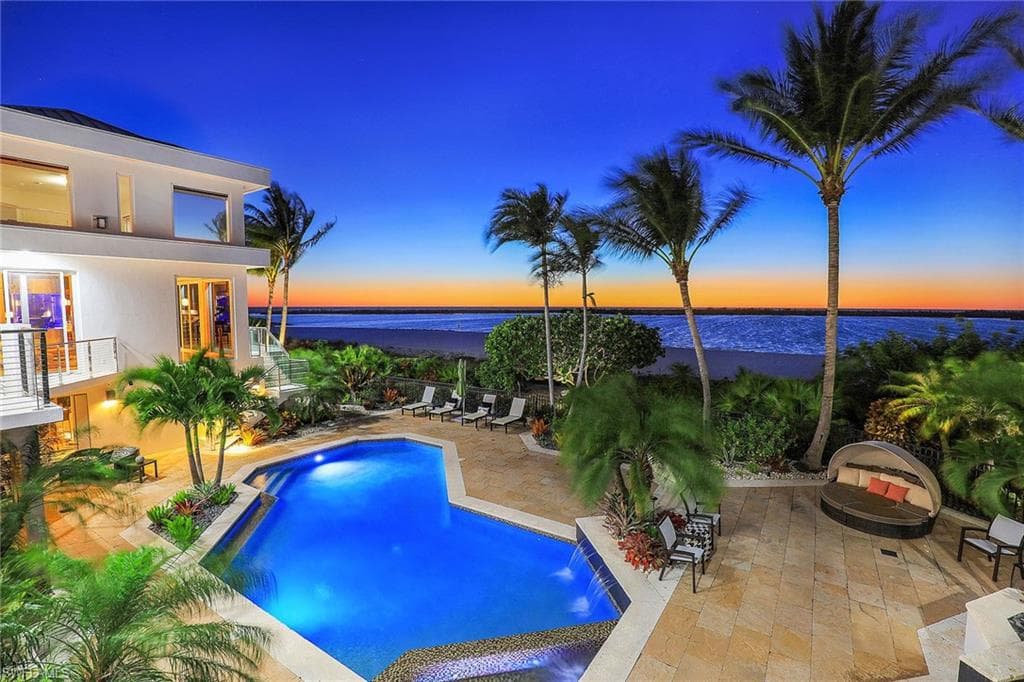 202 Beach DR MARCO ISLAND, FL 34145