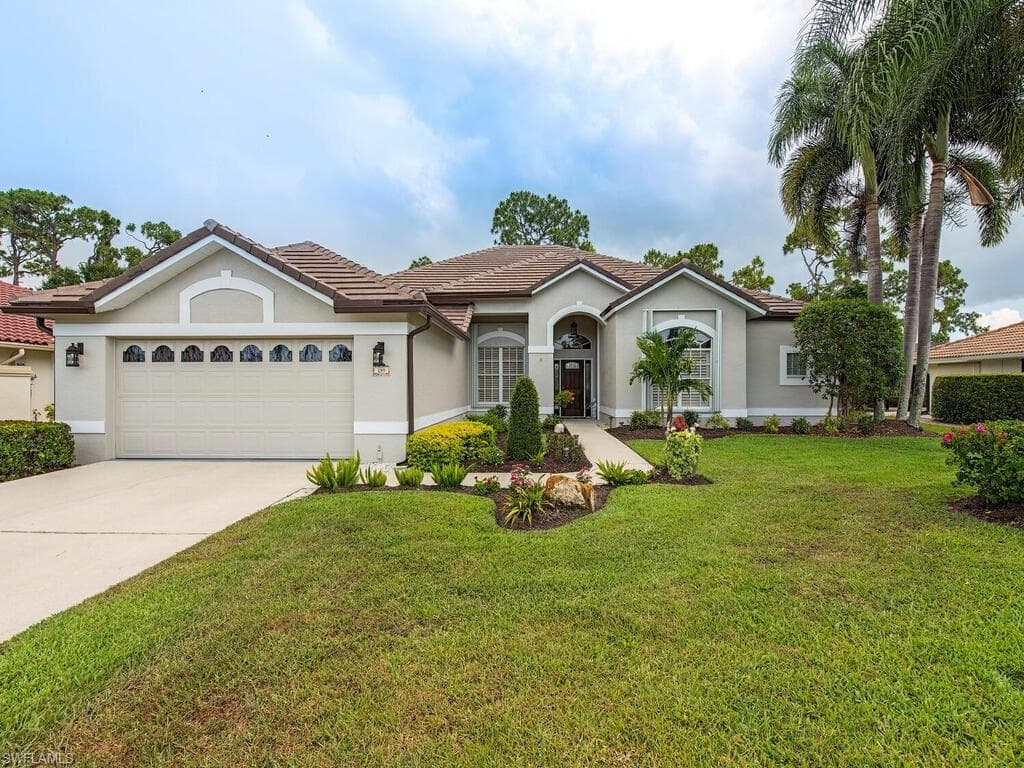 189 Muirfield CIR NAPLES, FL 34113