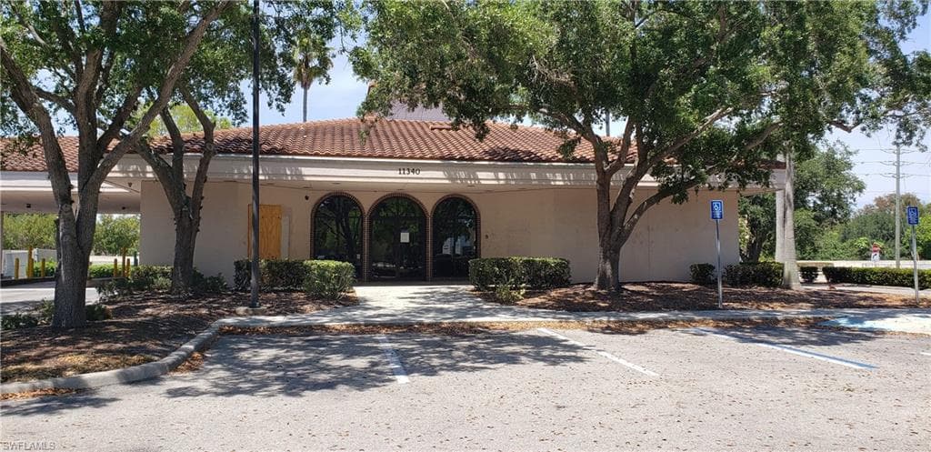 11340 Summerlin Square DR FORT MYERS BEACH, FL 33931