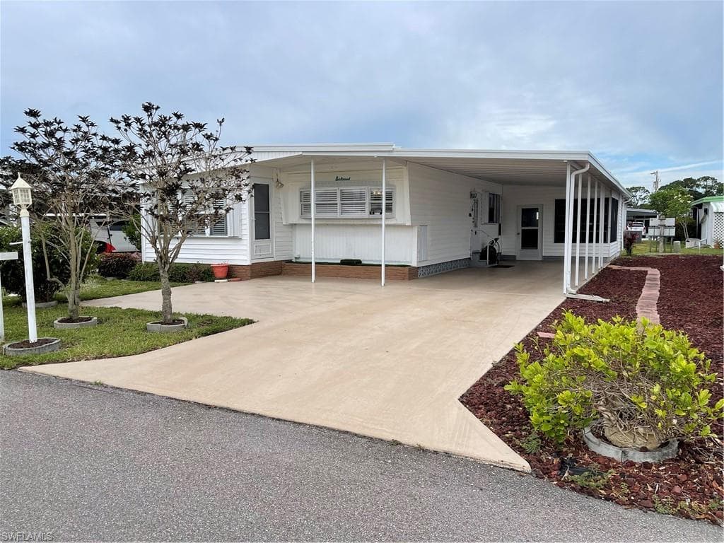 14511 Constitution WAY NORTH FORT MYERS, FL 33917
