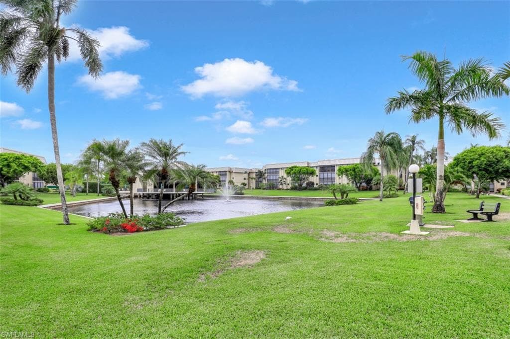 788 Park Shore DR E14 NAPLES, FL 34103