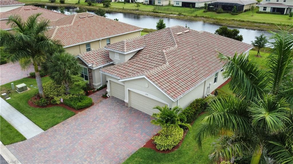 2274 Vermont LN NAPLES, FL 34120