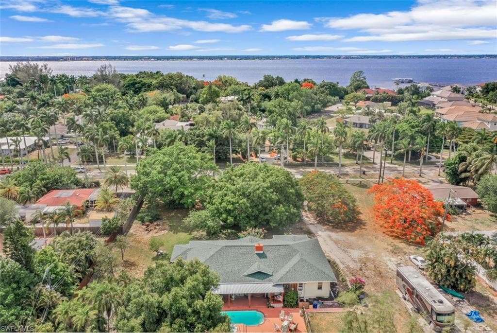 11881 Mcgregor BLVD FORT MYERS, FL 33919