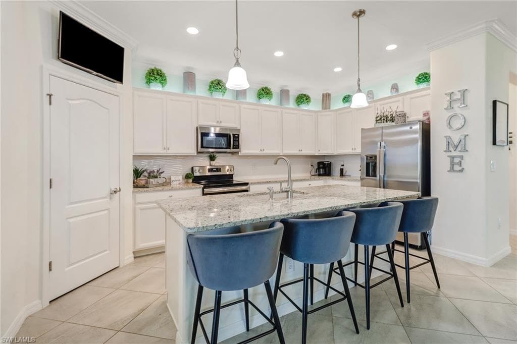 19524 Utopia LN ESTERO, FL 33928