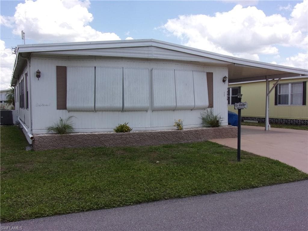 14502 Nathan Hale LN NORTH FORT MYERS, FL 33917