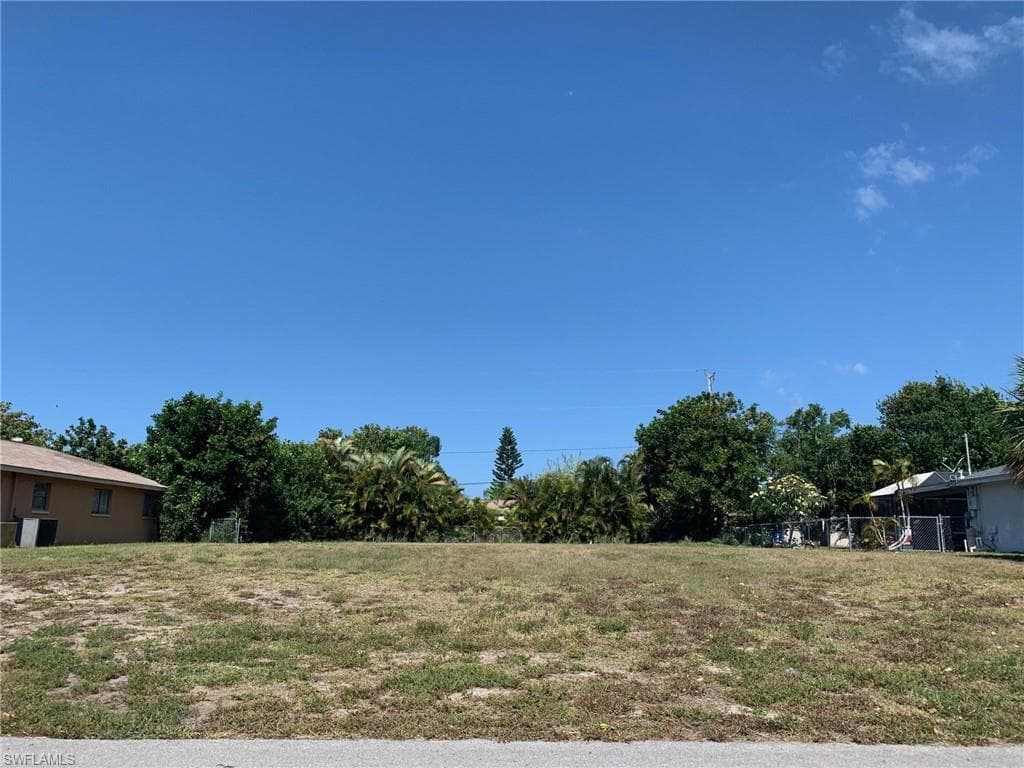 4522 SE 10th PL CAPE CORAL, FL 33904