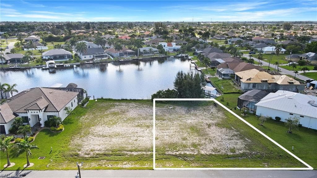 3127 SW 29th AVE CAPE CORAL, FL 33914