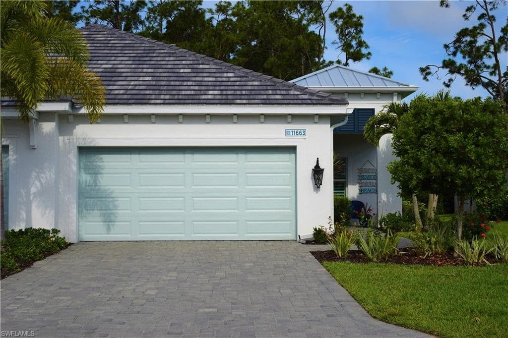 11663 Solano DR FORT MYERS, FL 33966