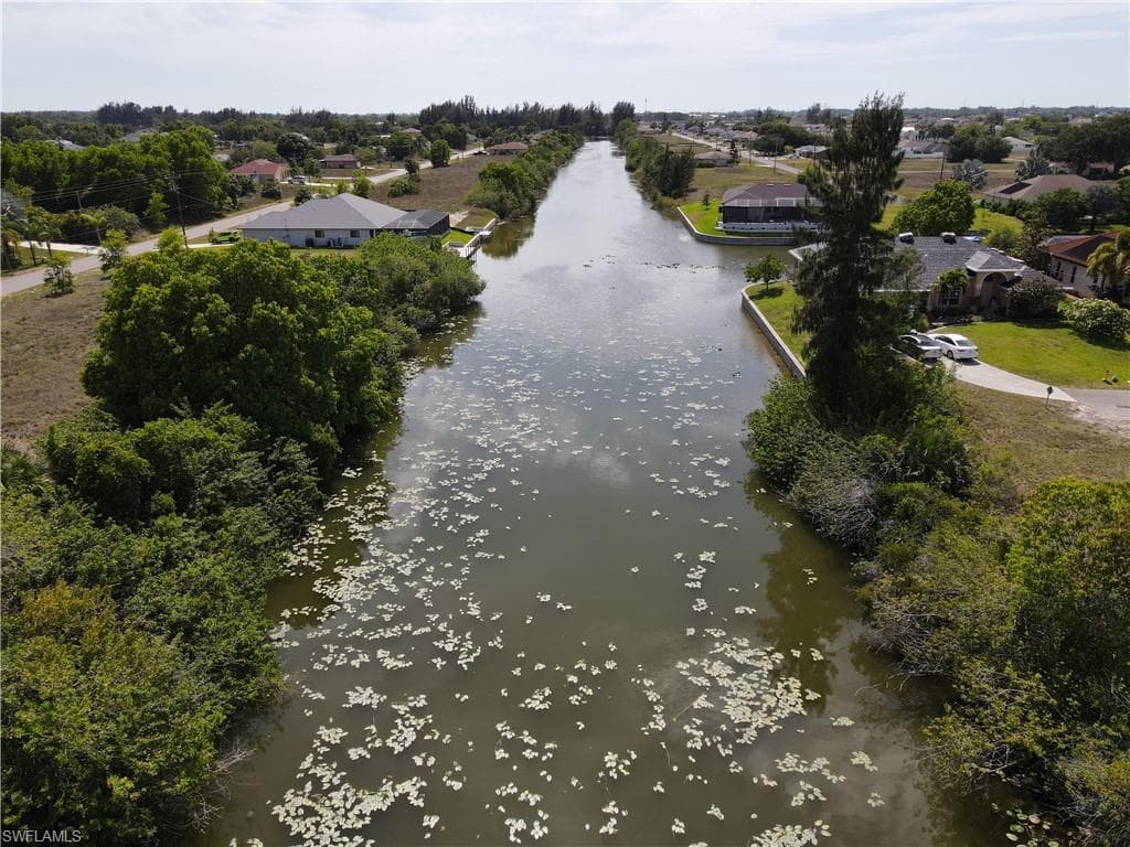 222 NW 6th ST CAPE CORAL, FL 33993