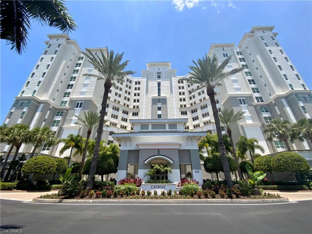 325 Dunes BLVD 203 NAPLES, FL 34110