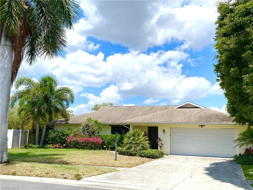 6961 Scarboro DR FORT MYERS, FL 33919